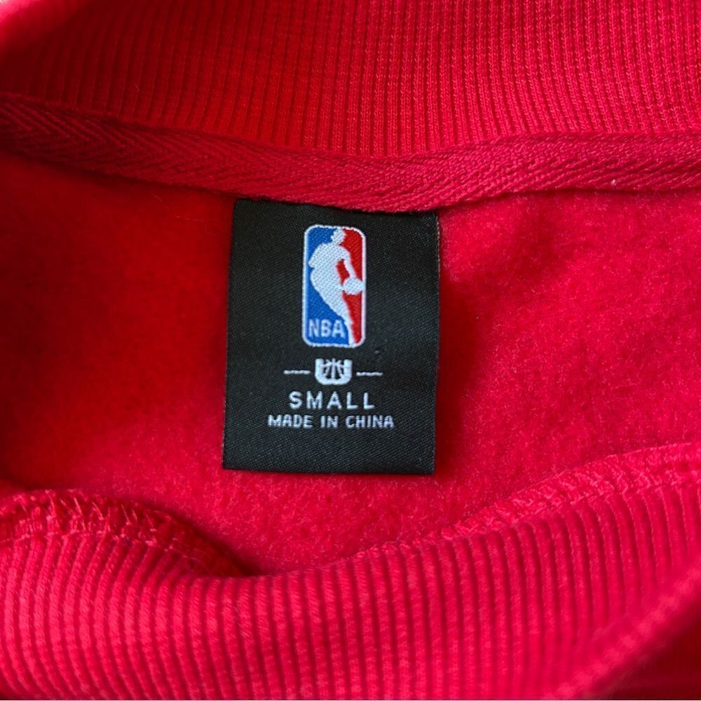 Chicago Bulls NBA Red Black Long Sleeved Adjustable Cropped Sweatshirt Small - Picture 3 of 7